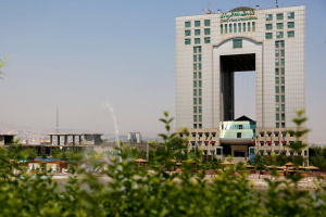 تمدید اعتبار پروانه‌های اشتغال به کار مهندسان و فعالان بخش ساختمان تا پایان شهریور ۱۴۰۴